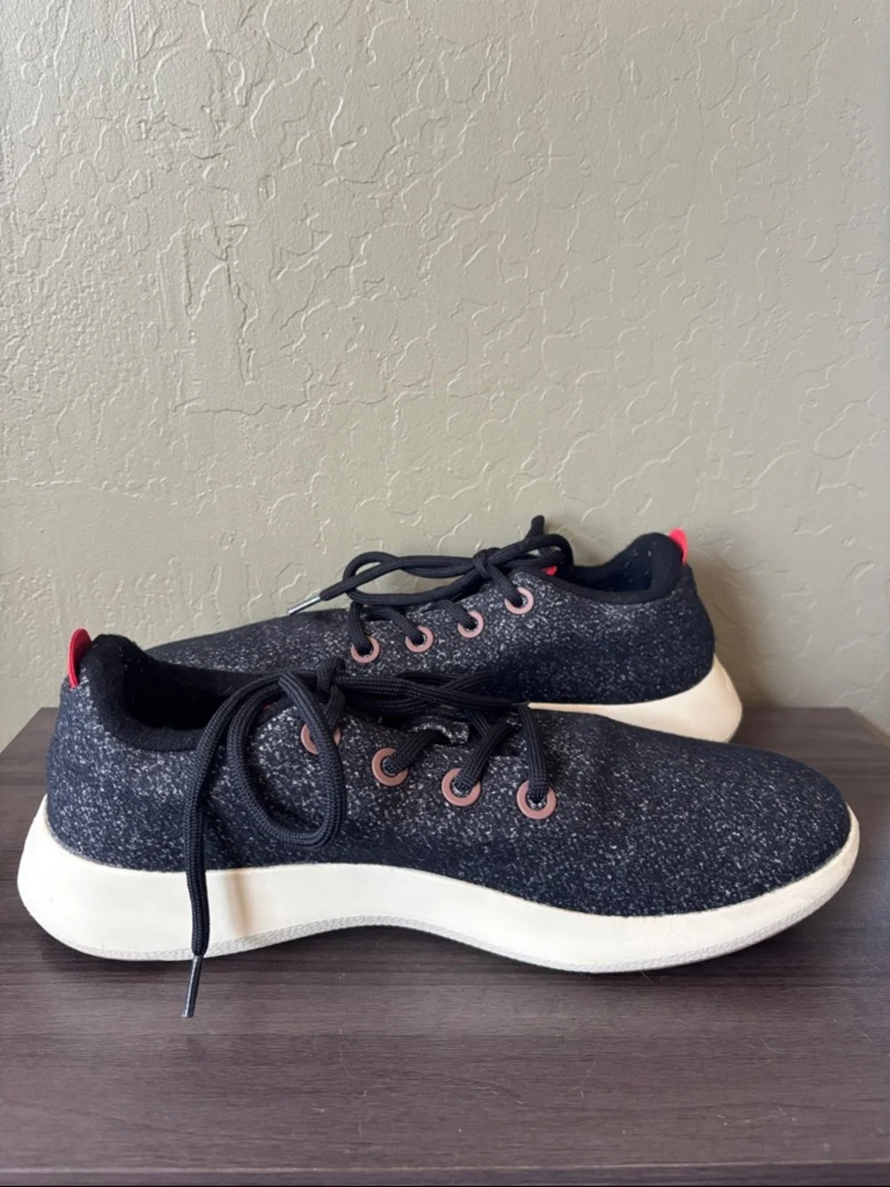 AllBirds Men's Wool Runner Mizzle‎ Dark Gray Bloom Red Beige Sole Size 12